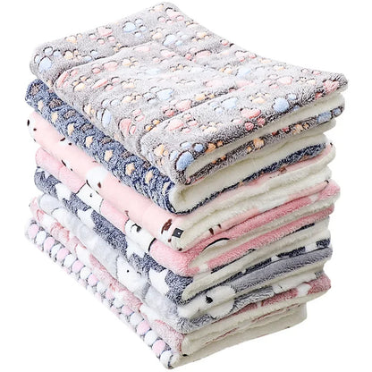 Soft Flannel Pet Mat Dog Bed Winter Thicken Warm Cat Dog Blanket Puppy Sleeping Cover Towel Cushion for Small Medium Large Dogs